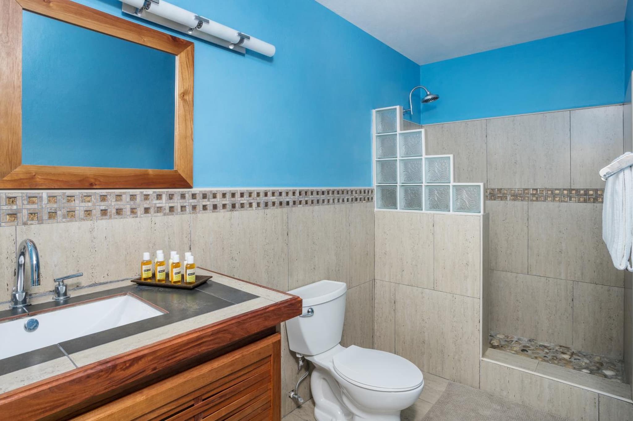 Luna Sea Inn photo 2