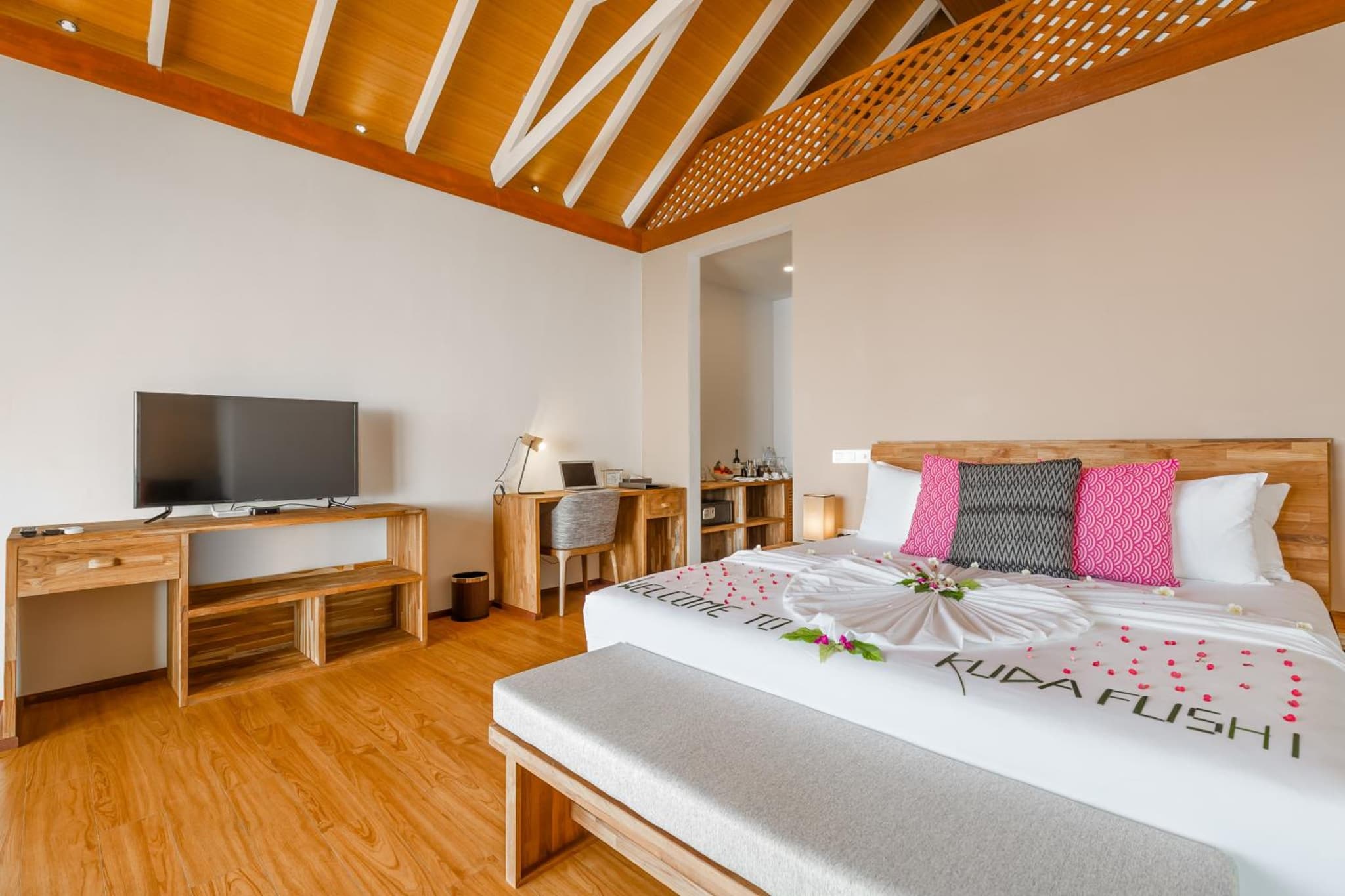 Kudafushi Resort & Spa photo 3