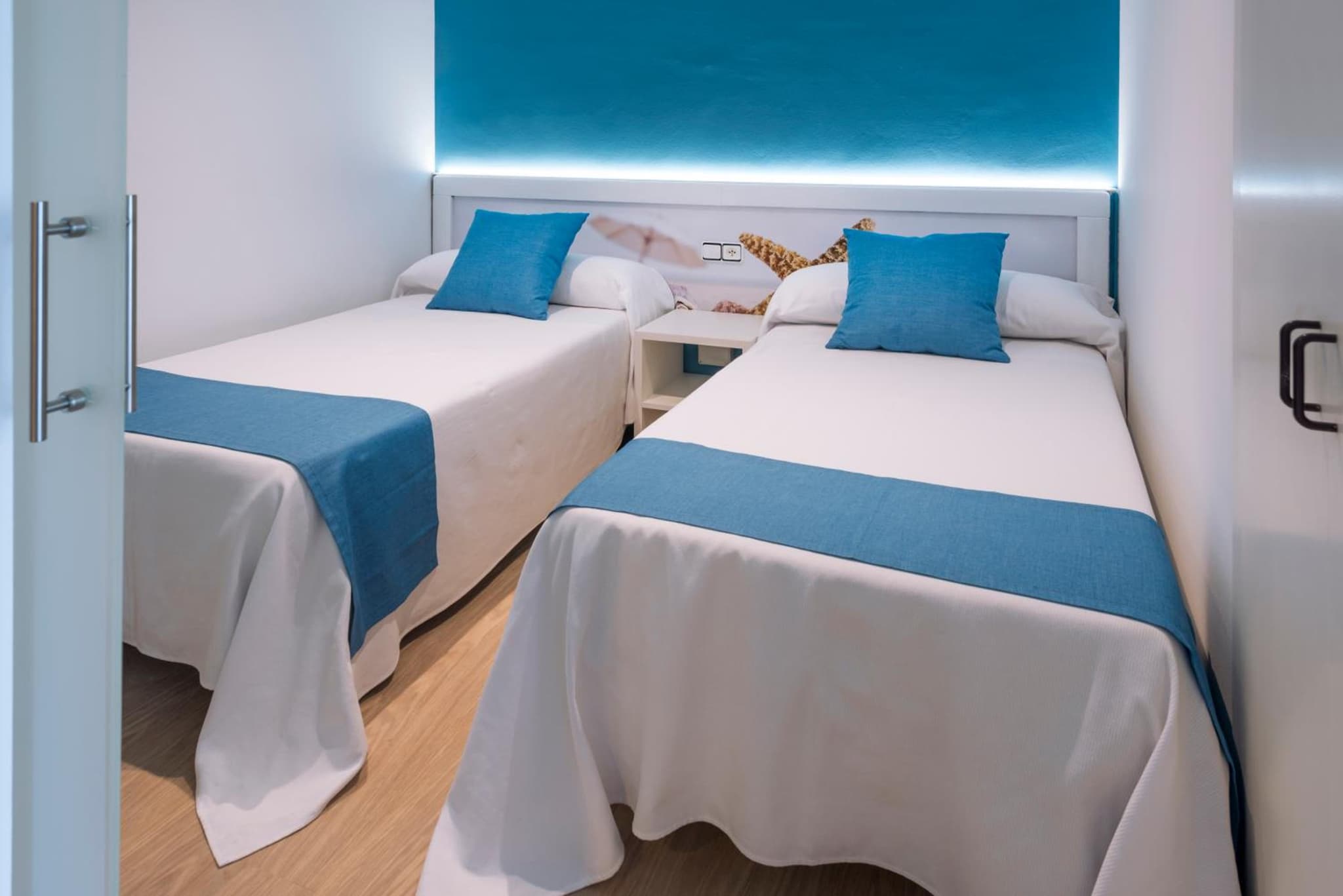 GHT Balmes, Hotel-Aparthotel&SPLASH photo 5