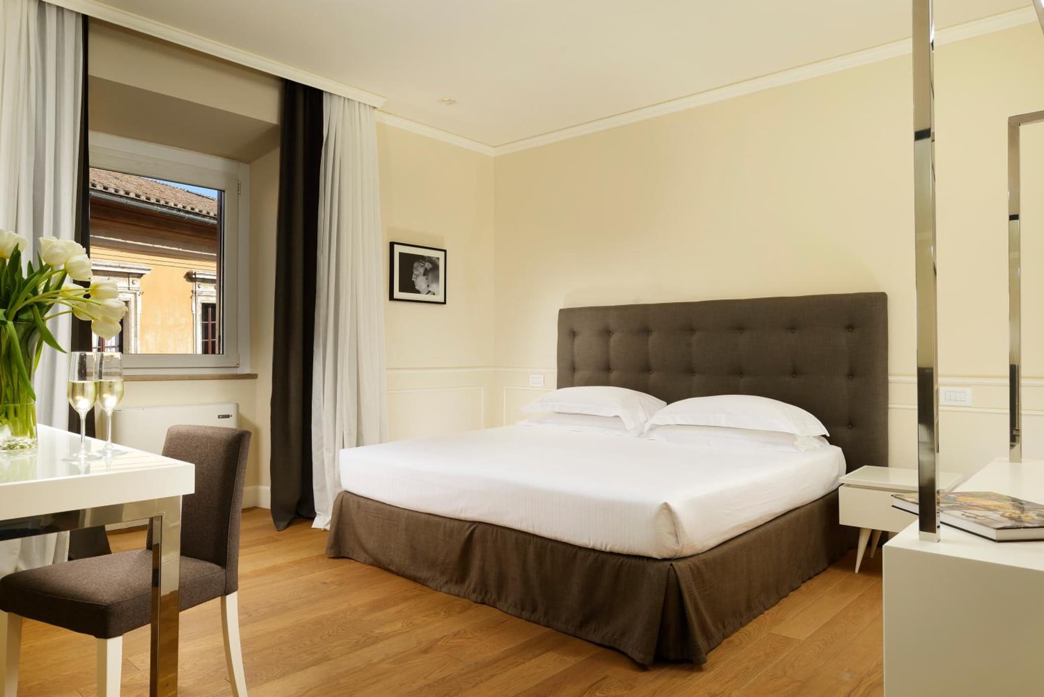 hotel room