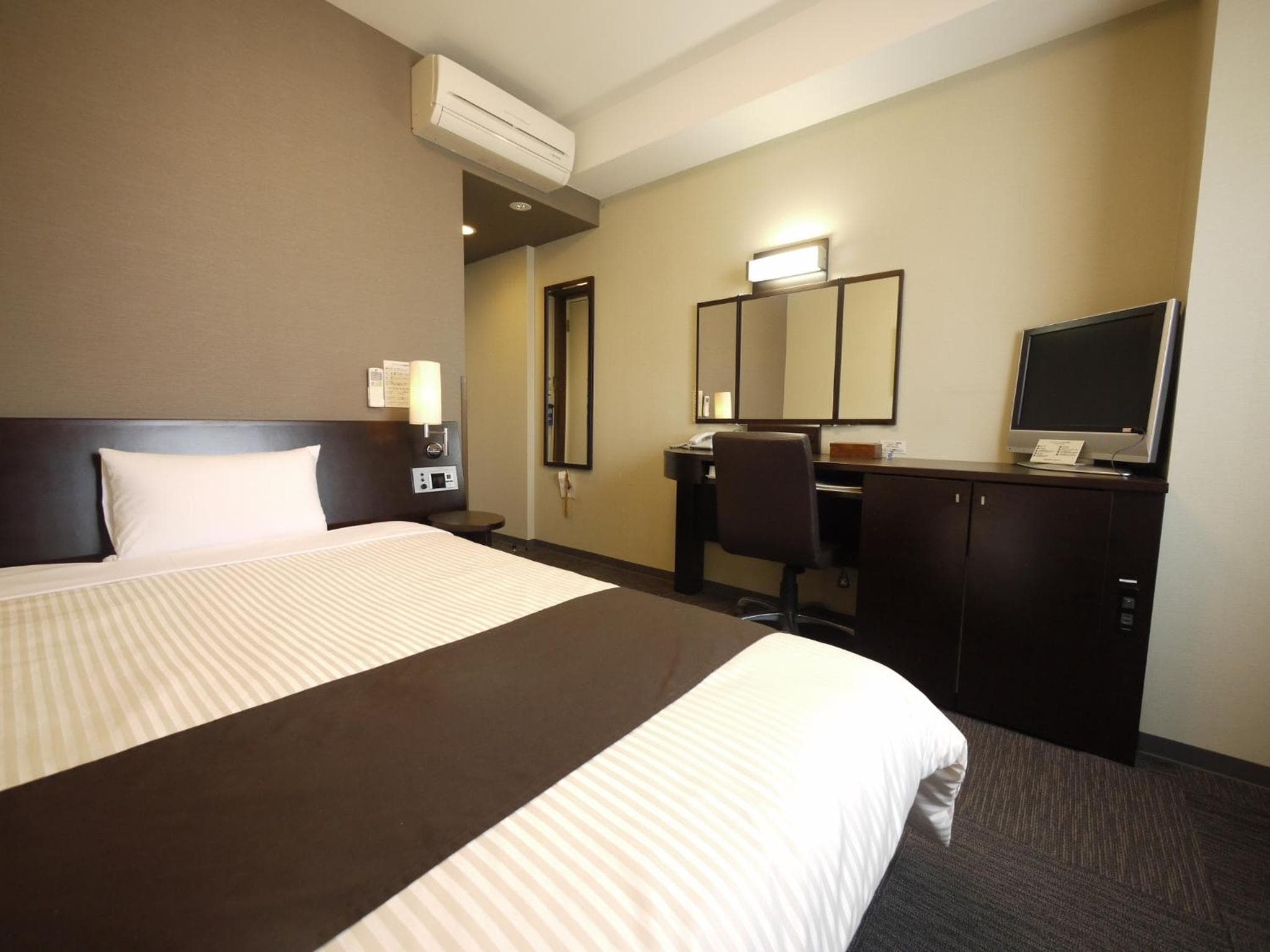 Hotel Route-Inn Saga Ekimae photo 6