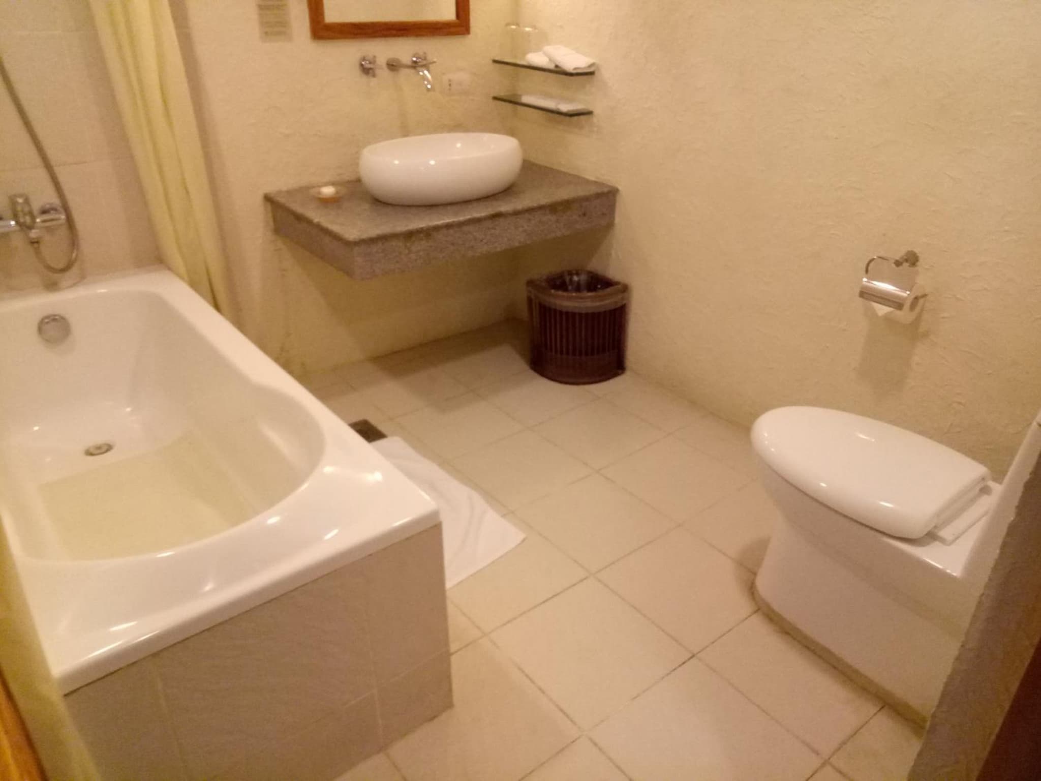 Bluewater Maribago Beach Resort photo 6