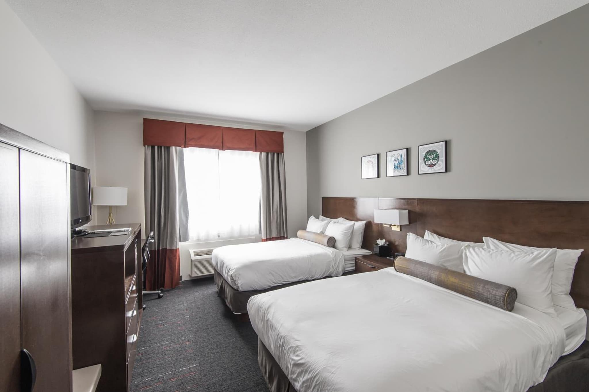 Edgewater Hotel photo 3