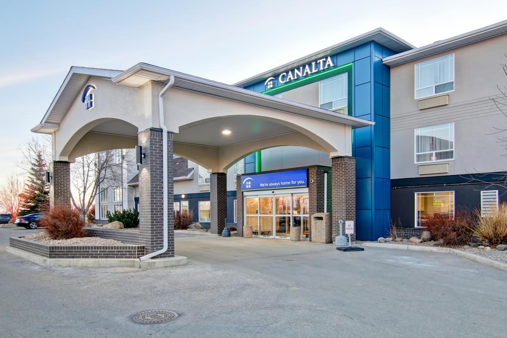 Canalta Hotel Brooks photo 2