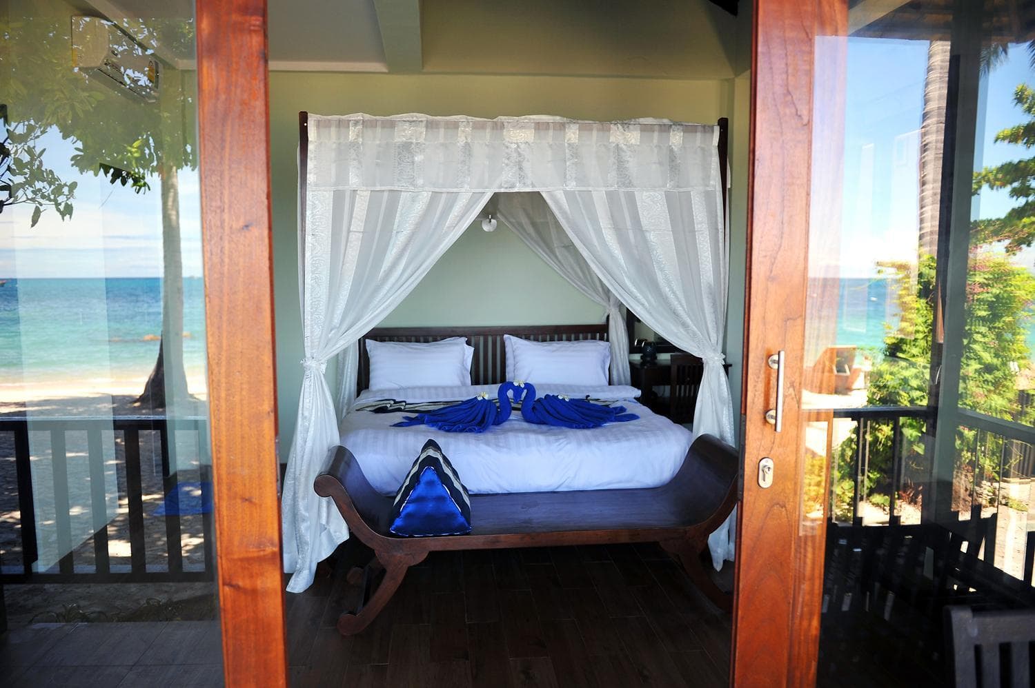 Koh Tao Beach Club photo 8