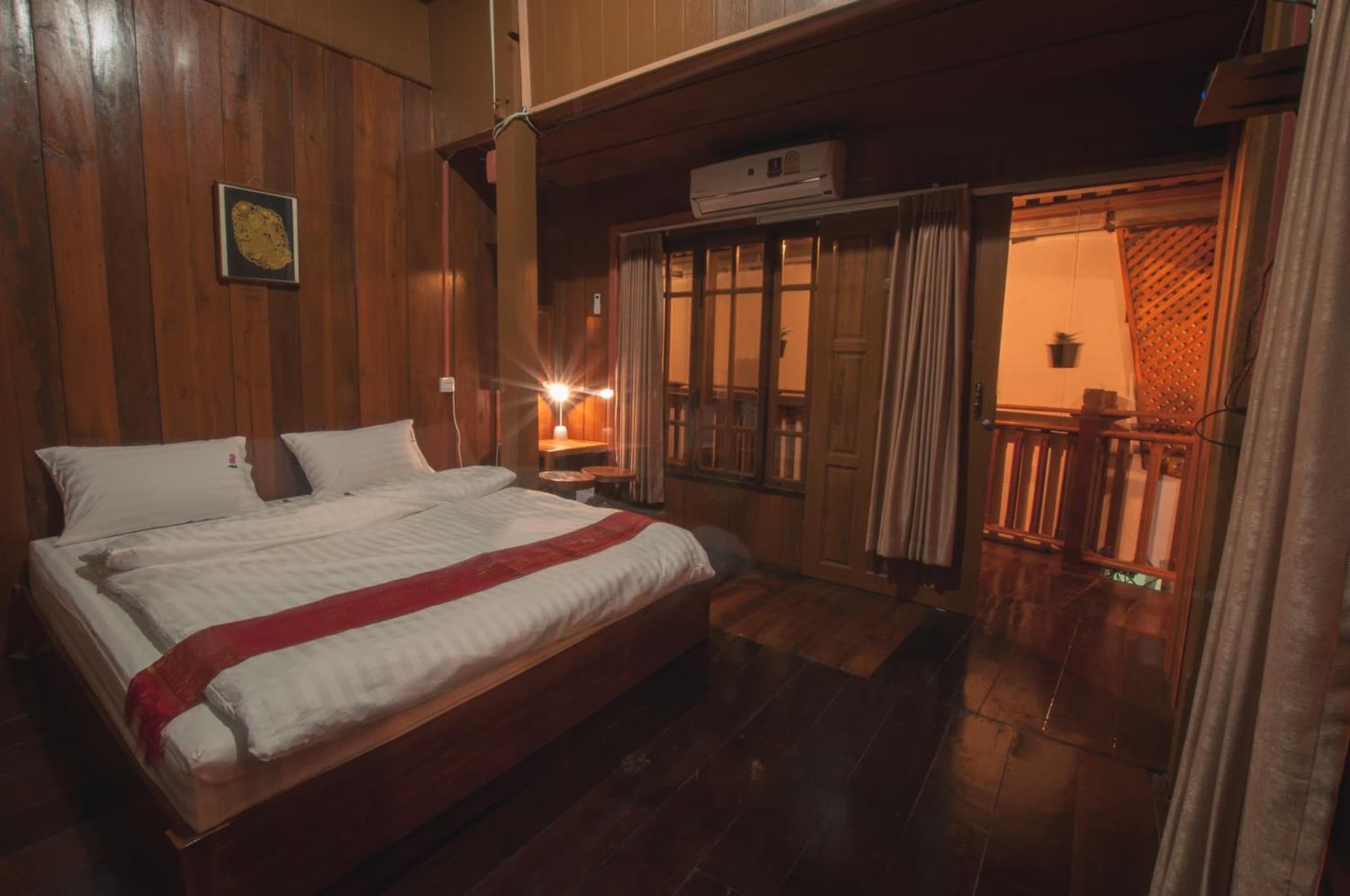 The history cafe' & guesthouse photo 4