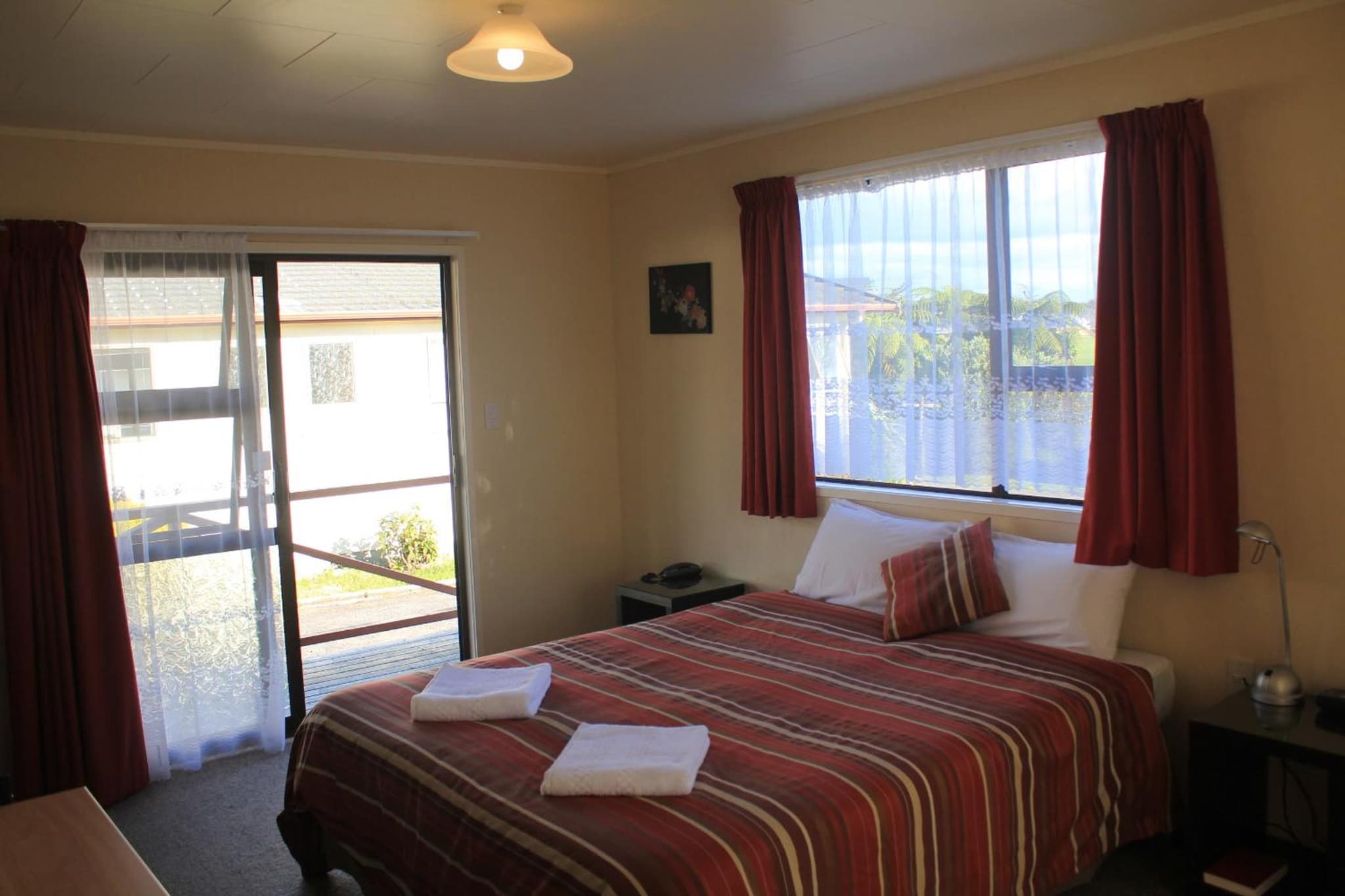 Coronation Court Motel photo 8