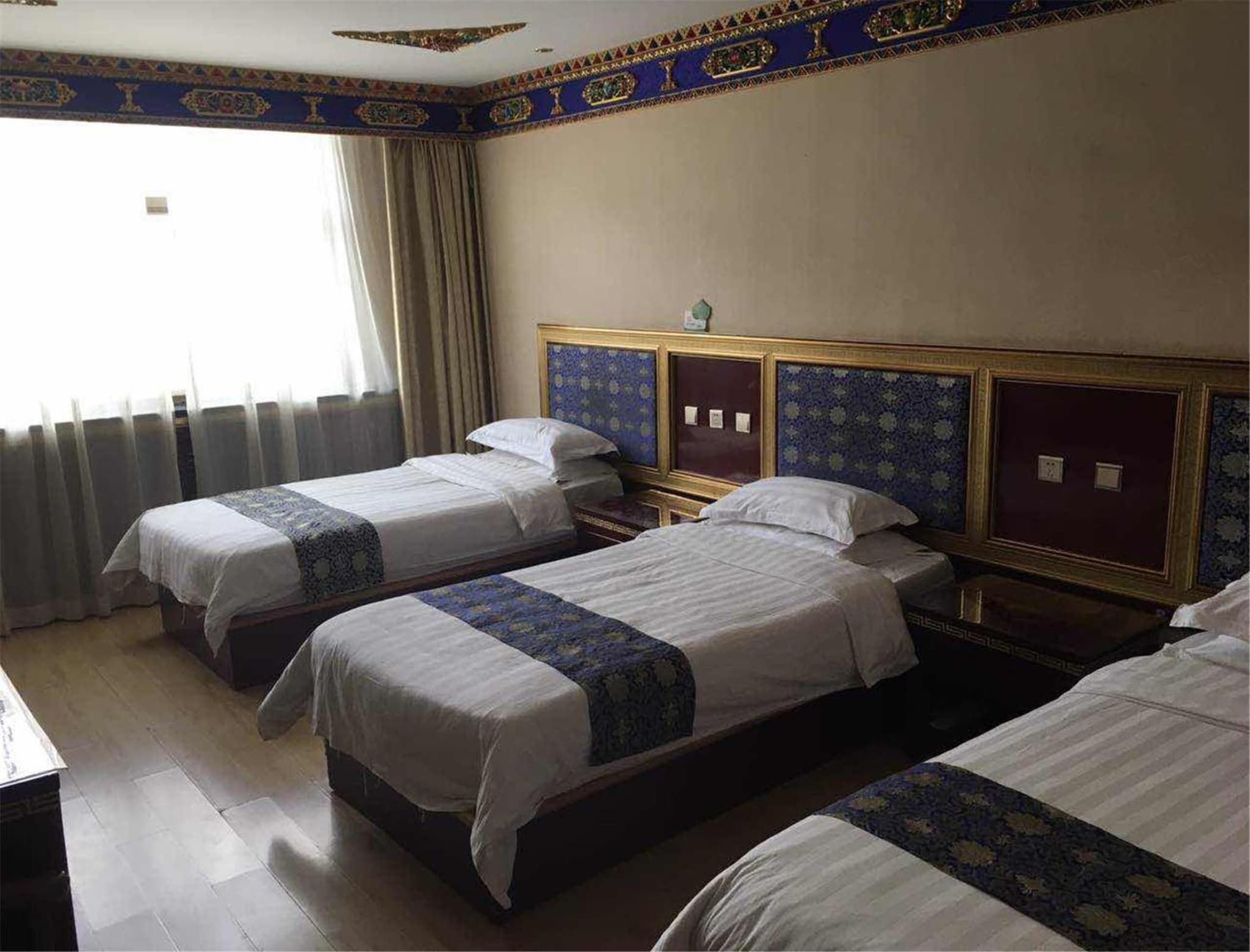 Overseas Tibetan Hotel photo 8