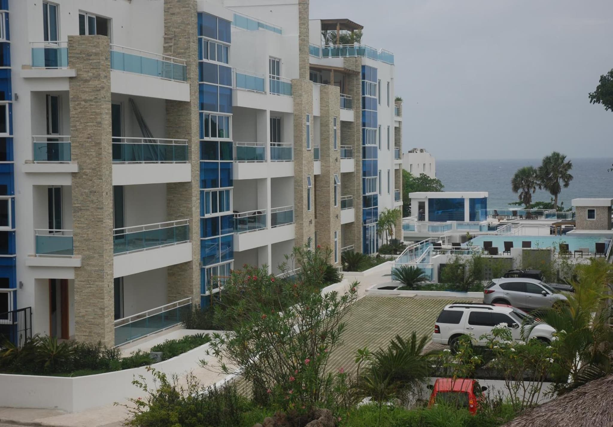E&J Beach Condo photo 9
