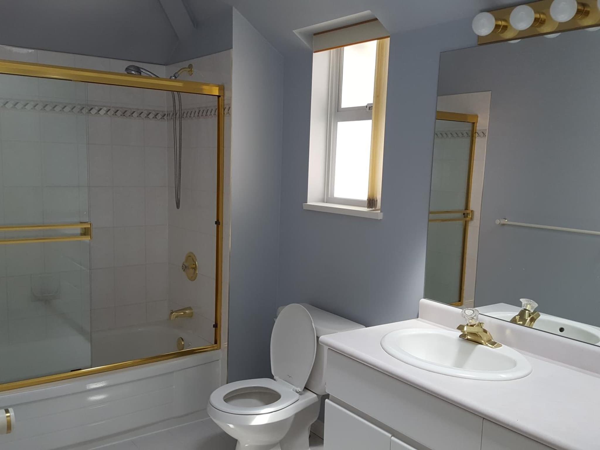 Emperial Suites photo 3