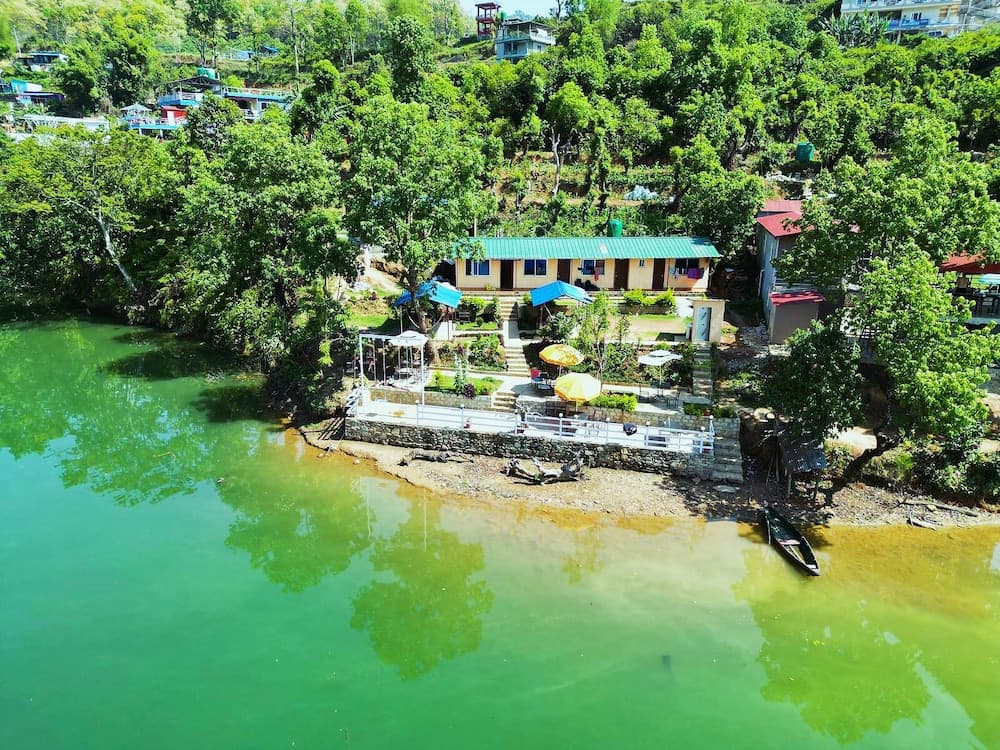 Lake Wave Cottage & Resturent photo 3