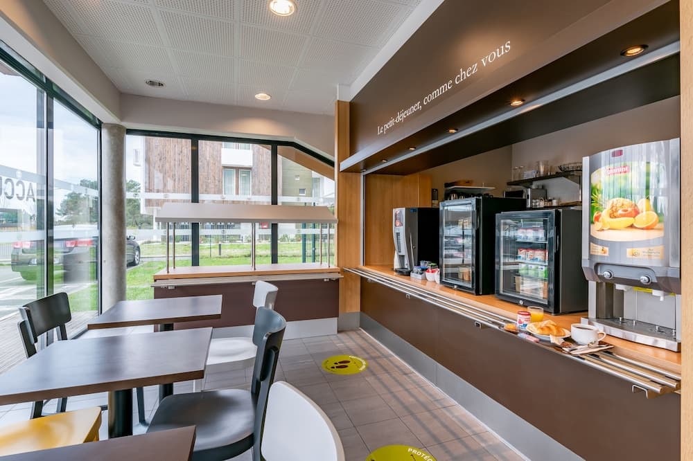 B&B HOTEL Arcachon Gujan-Mestras photo 2