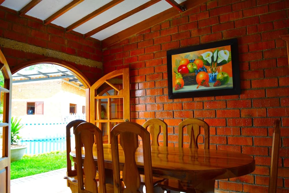 Hostal Valle De Las Camelias photo 5