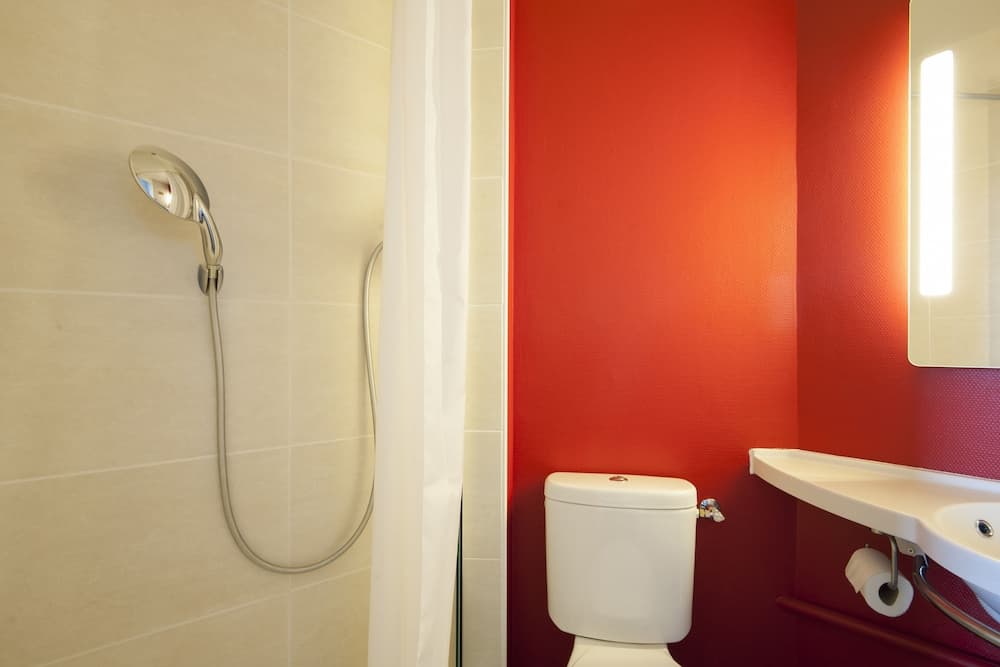 B&B HOTEL Paray-le-Monial photo 3