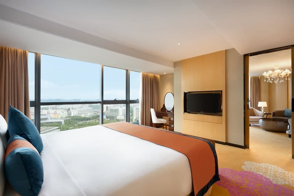 Ramada Foshan Nanhai photo 2