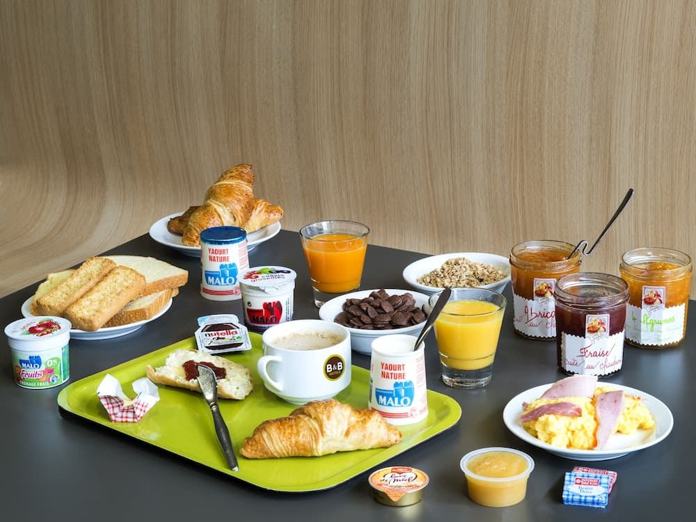 B&B HOTEL Cherbourg photo 3