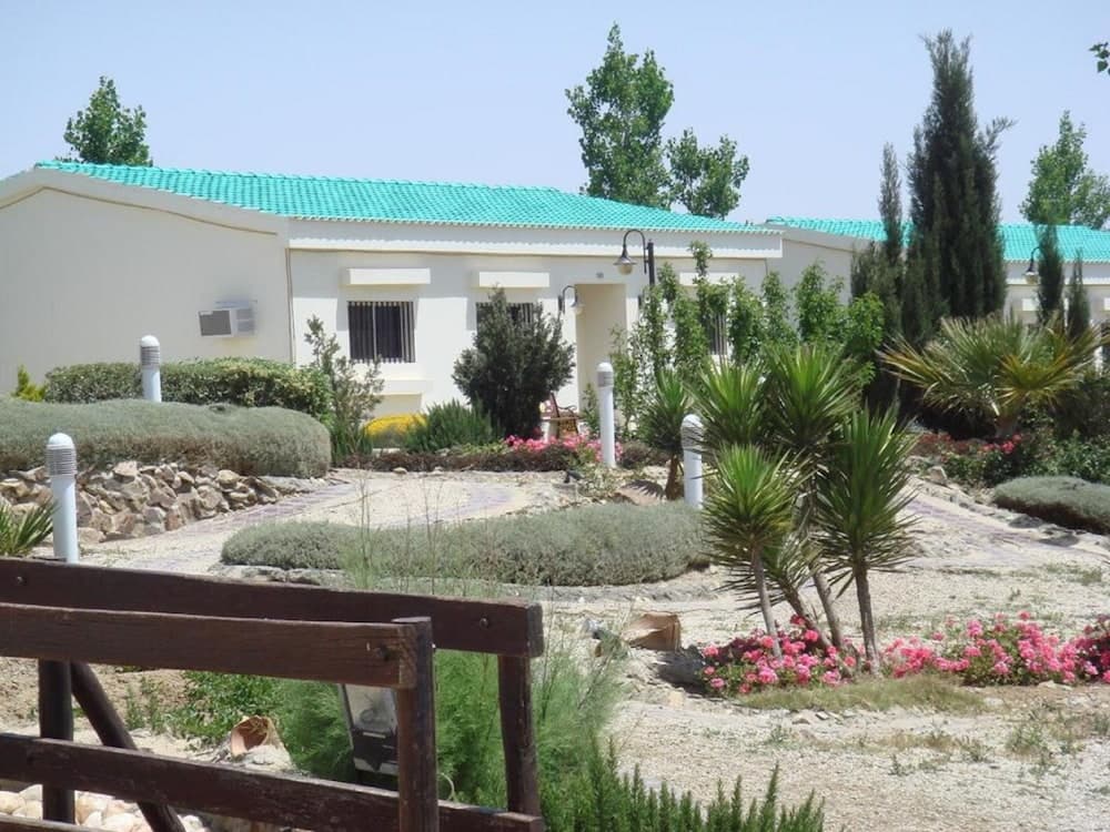 Raghdan Village