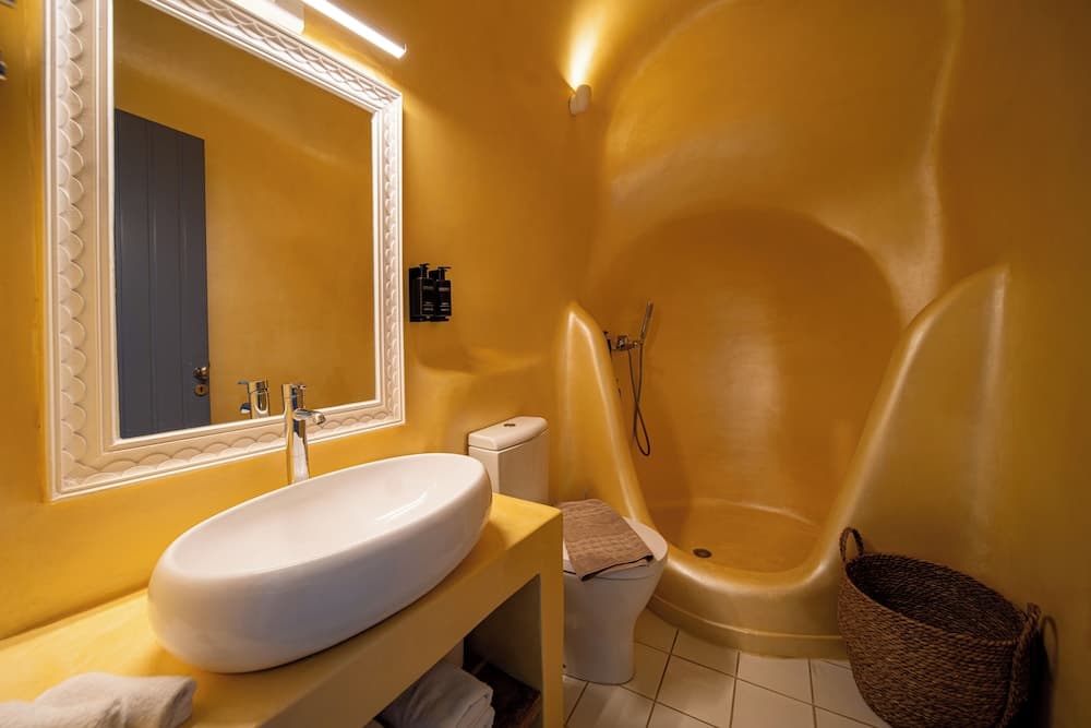 Luna Santorini Suites photo 2