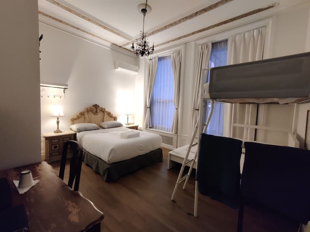 Hotel Ambrose photo 2