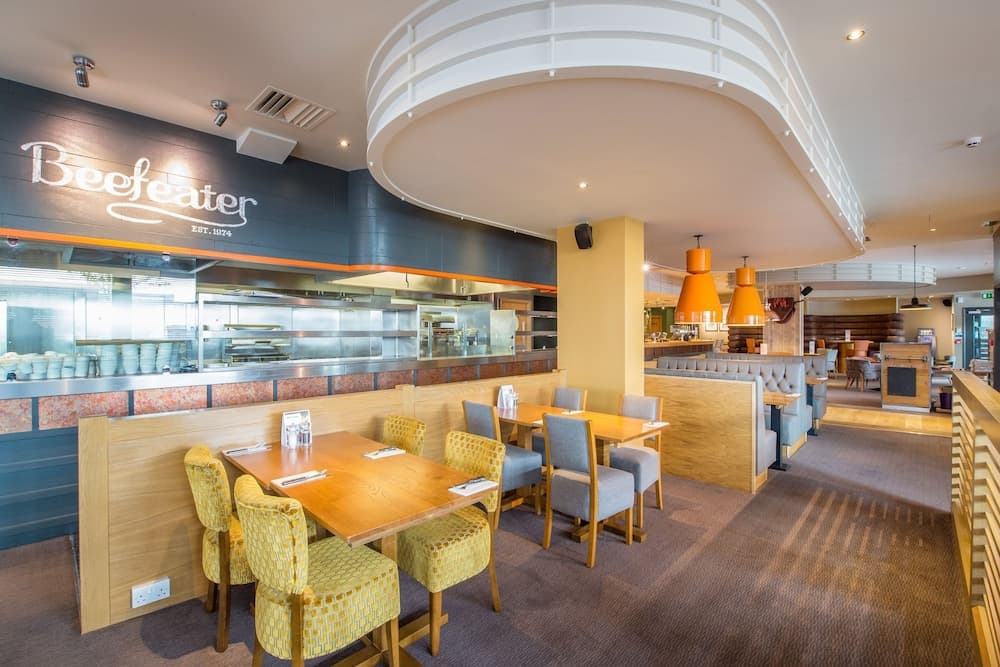 Premier Inn Swansea Waterfront photo 7