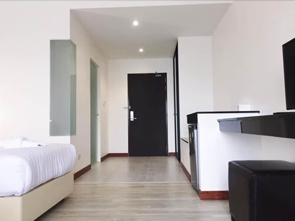 Orchid Riverview Hotel photo 3