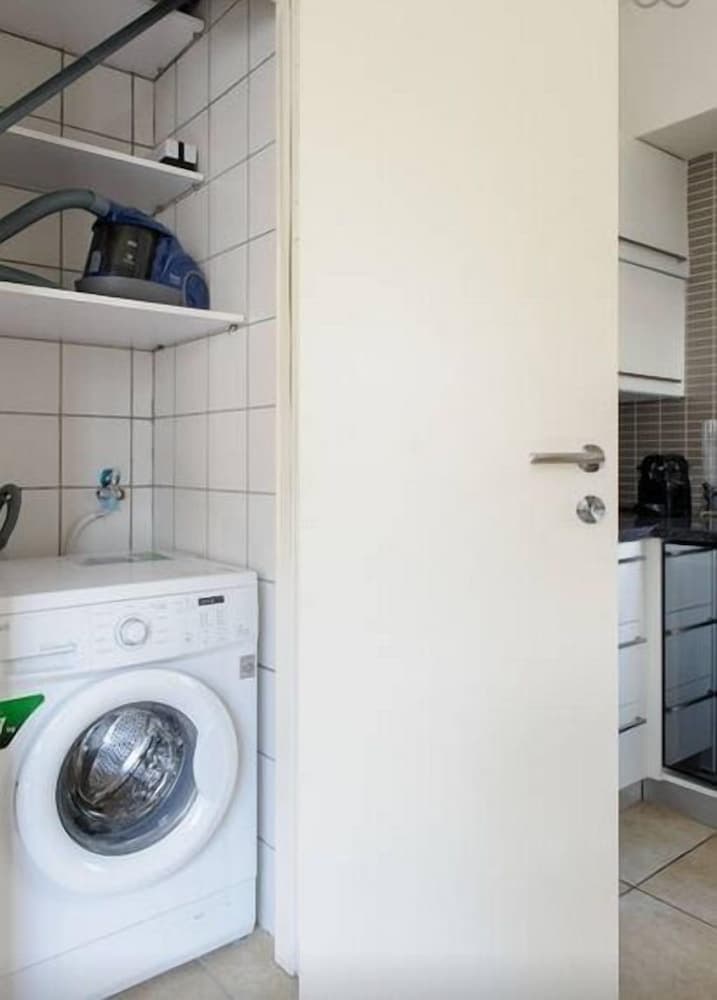 Sea Suites Apartments photo 5