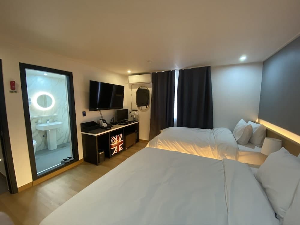The Leeds Hotel photo 9