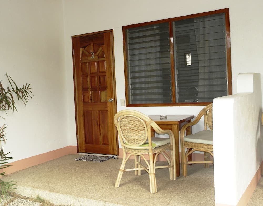 Quo Vadis Dive Resort Moalboal photo 5
