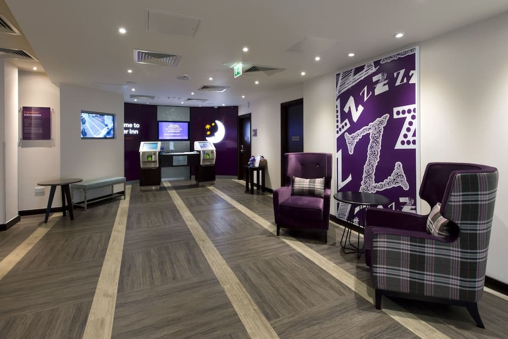 Premier Inn London Southgate photo 9