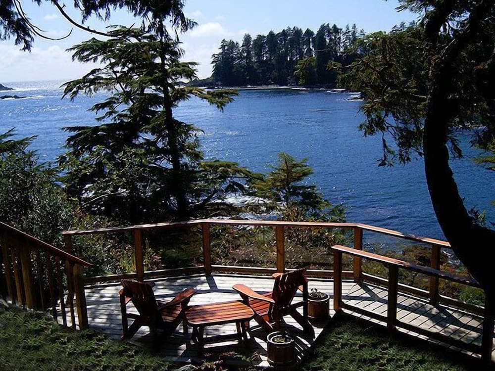 Reef Point Oceanfront B & B photo 5