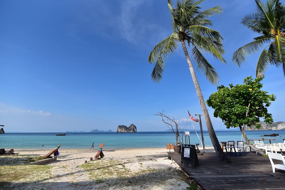 Koh Ngai Thanya Beach Resort photo 5