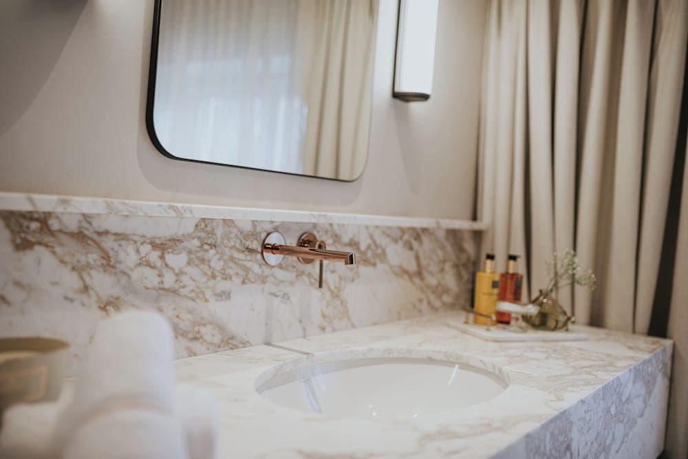 The Burgundy - Boutique B&B photo 8