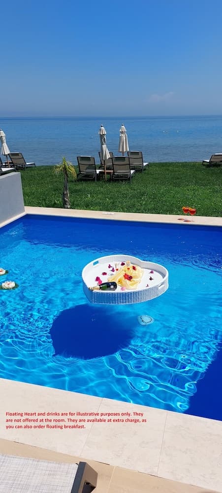 Cavo Orient Beach Hotel photo 2