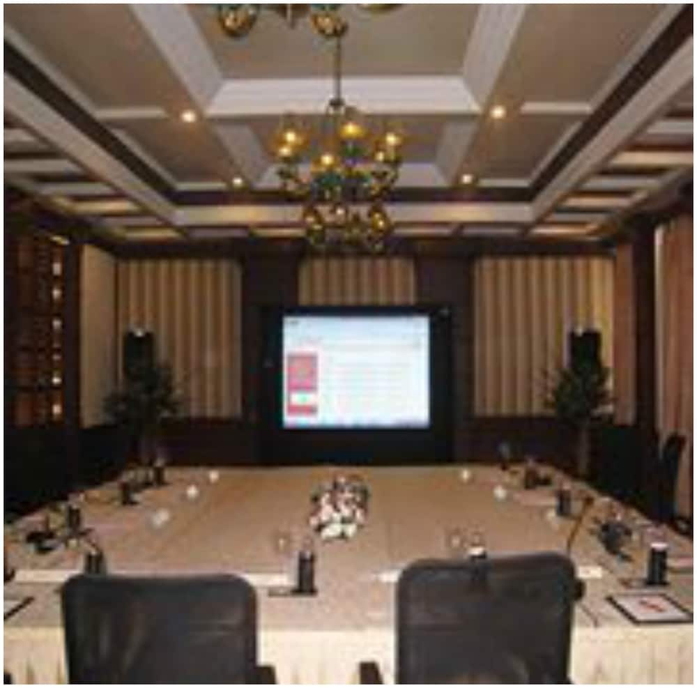 Vivanta Ernakulam, Marine Drive photo 2