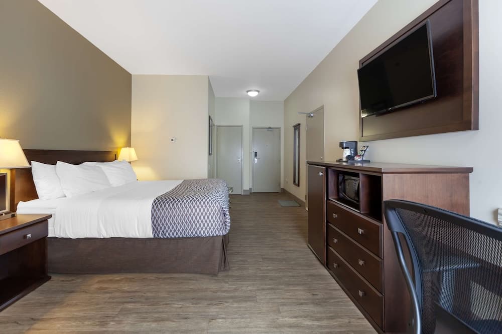 Best Western High Road Inn photo 8