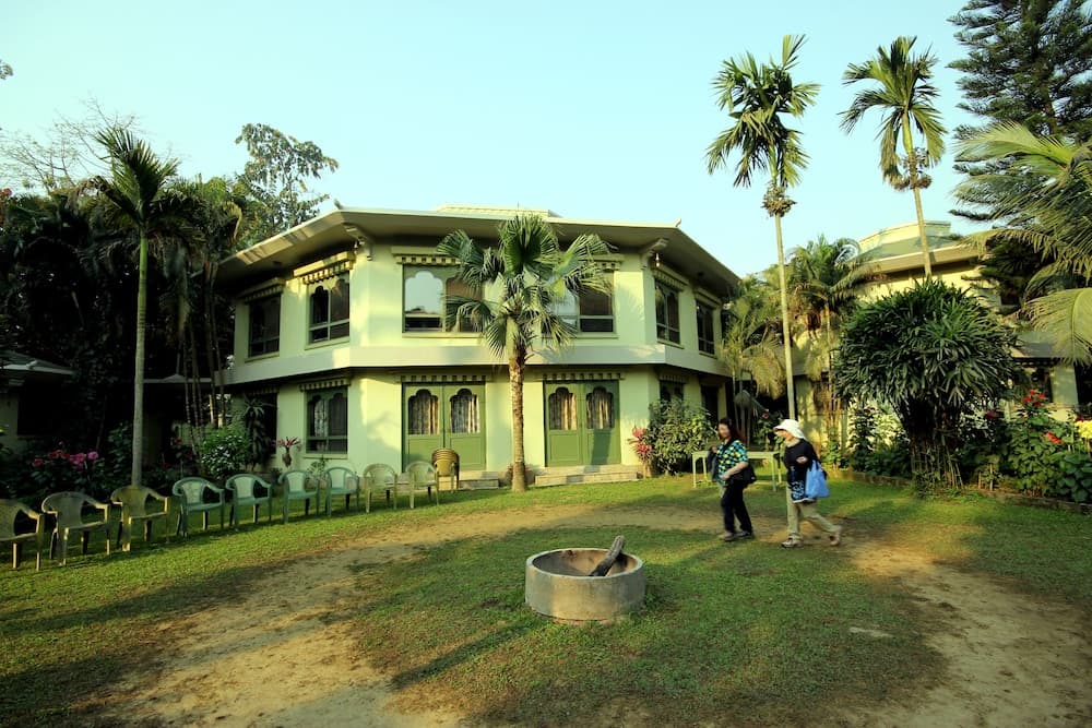 The Rhino Residency Resort photo 7