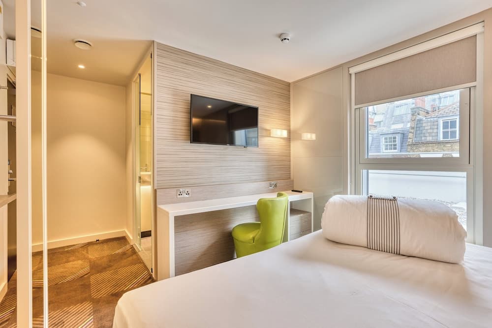 Hub By Premier Inn London - Soho photo 4