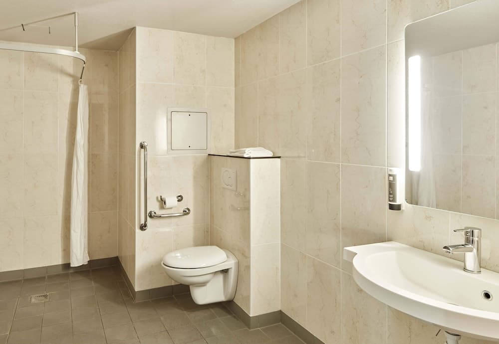 B&B HOTEL Orly Chevilly Marché International photo 3