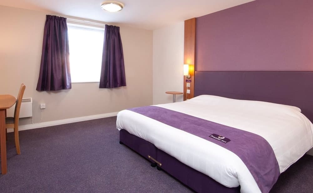 Premier Inn London Putney Bridge photo 6