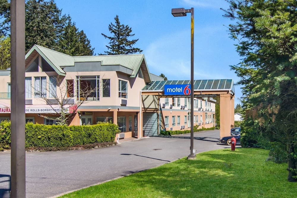 Motel 6 Surrey, BC photo 8