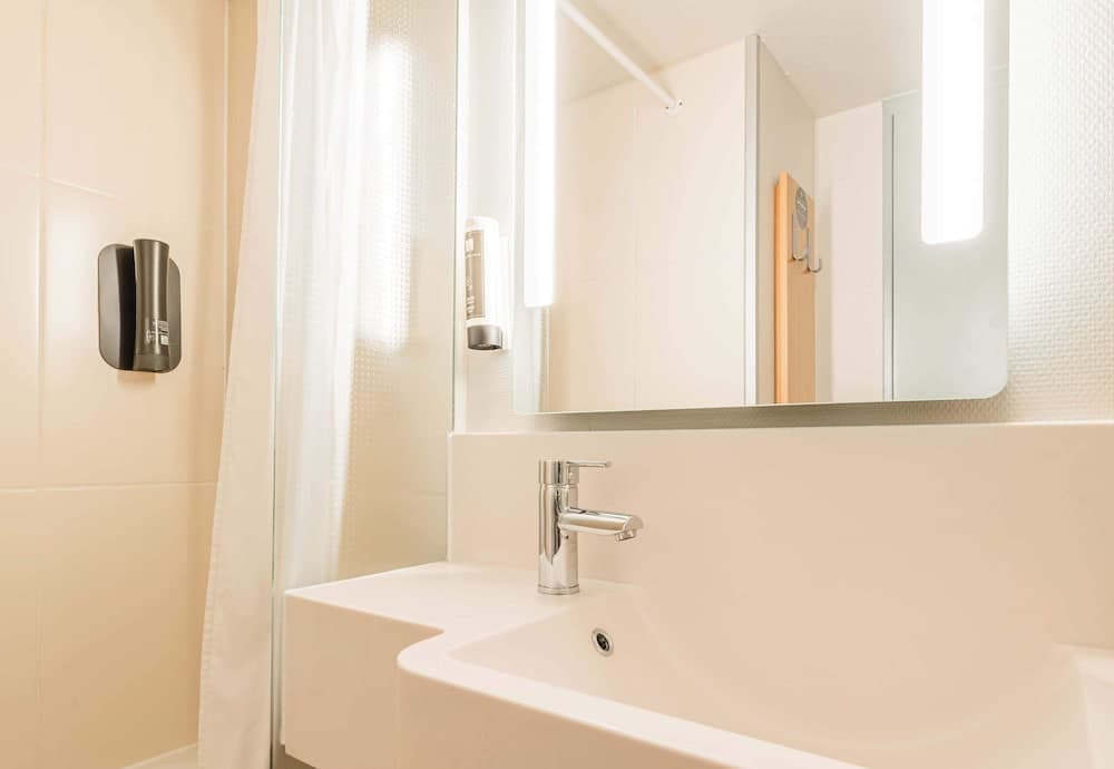 B&B HOTEL Strasbourg Sud Geispolsheim photo 2