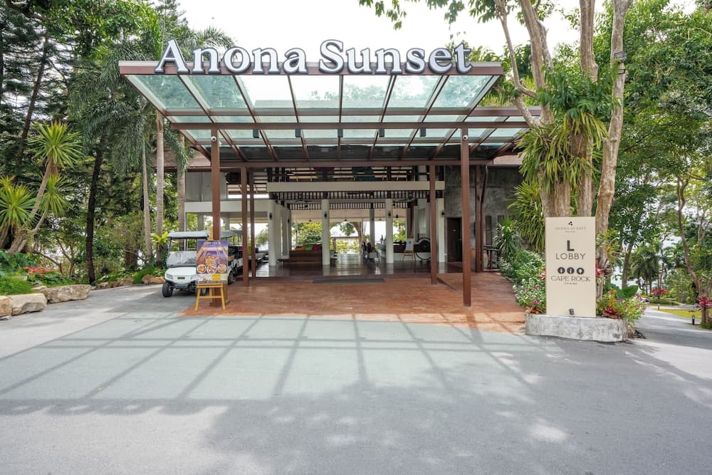Anona Sunset Boutique photo 4