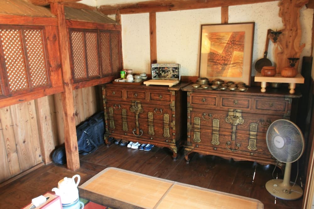 Yi Jin-rae's Historic House photo 4