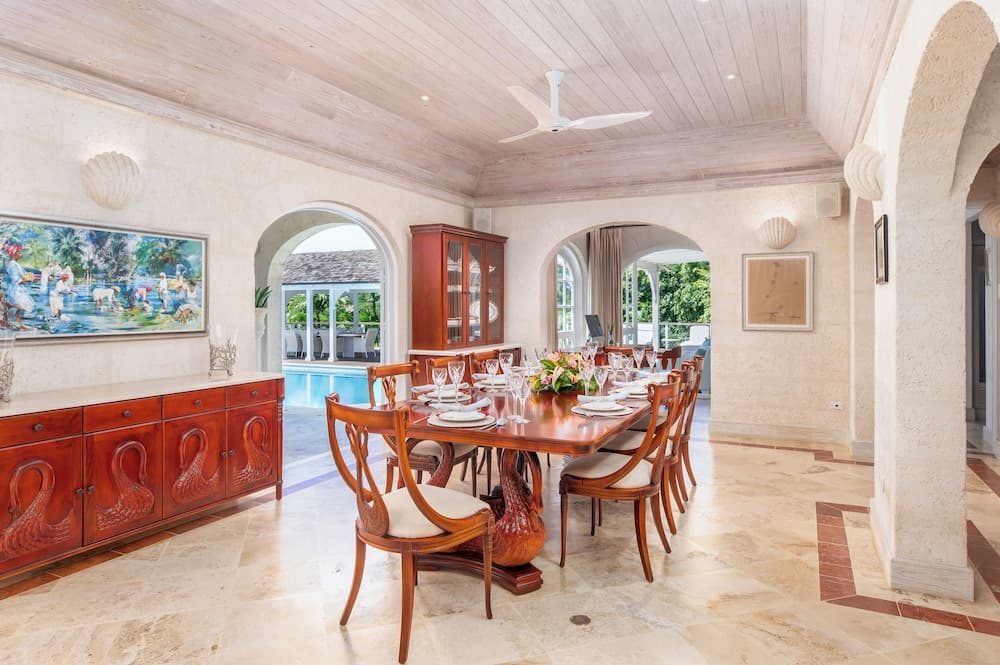 Waterfalls - 6 bed Peaceful and Secure Luxury photo 9