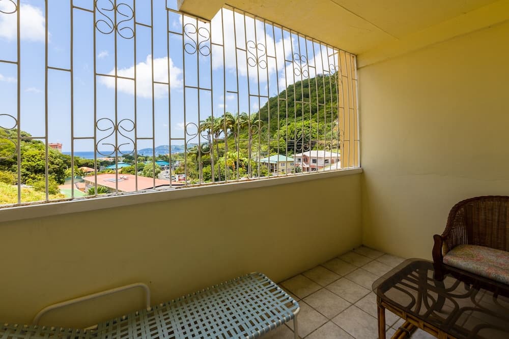 Wave Crest Suites photo 7