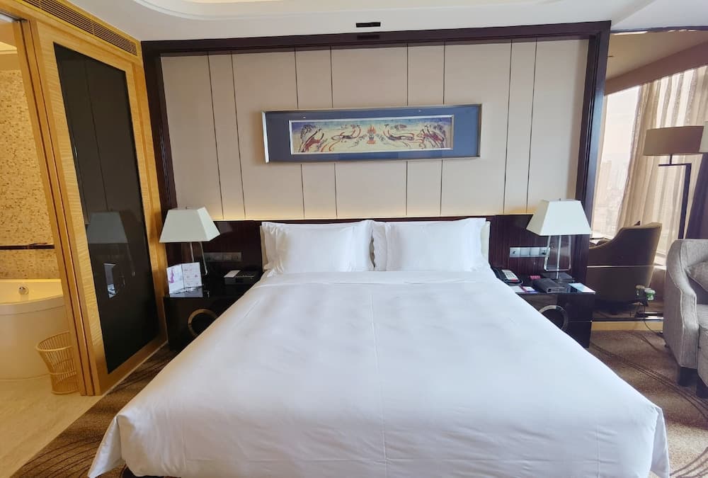 Crowne Plaza Lanzhou by IHG photo 2