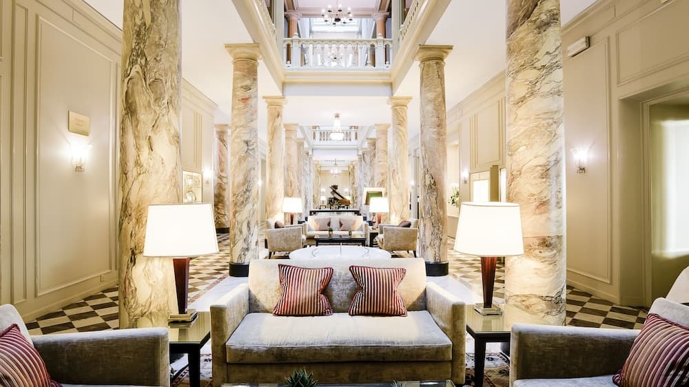 Hotel Des Trois Couronnes photo 2