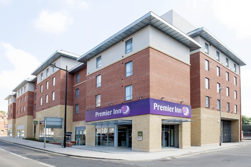 Premier Inn Lincoln City Centre