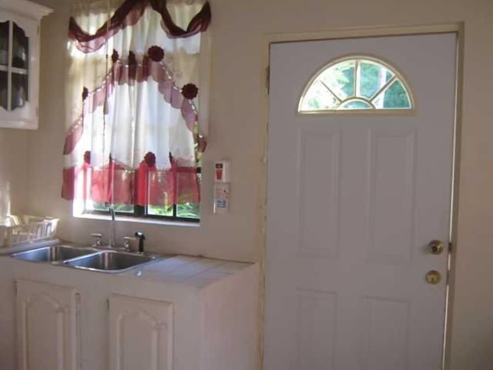 River Side House photo 2