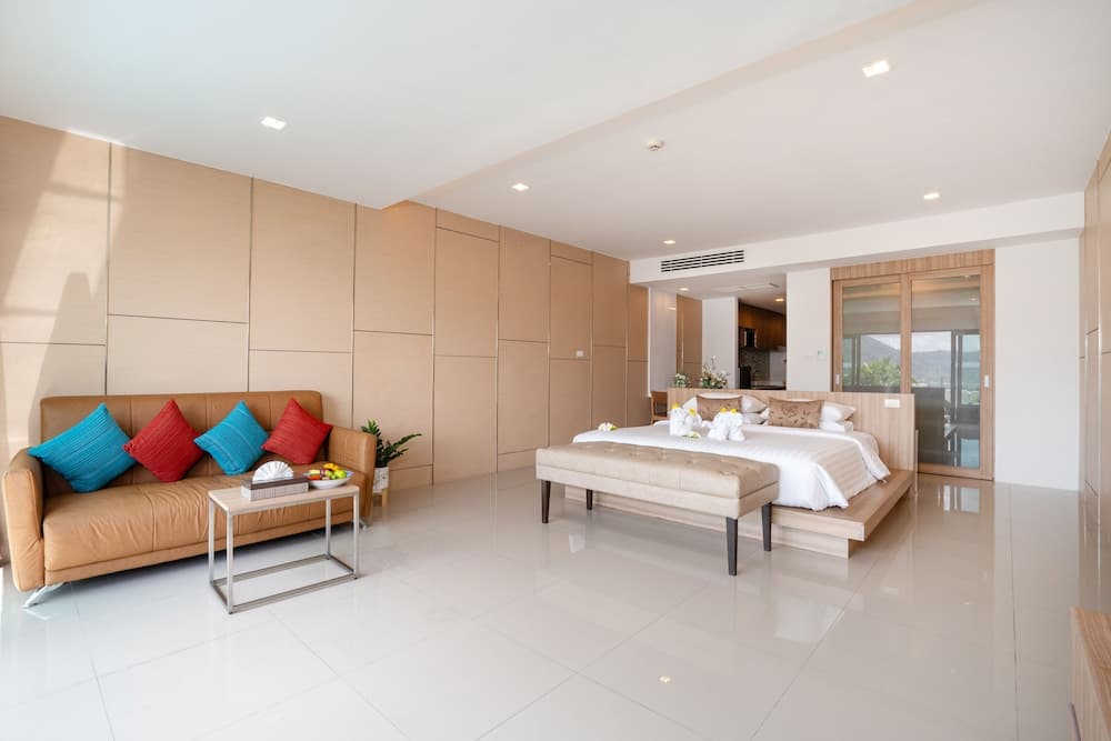 Patong Bay Hill Resort photo 7